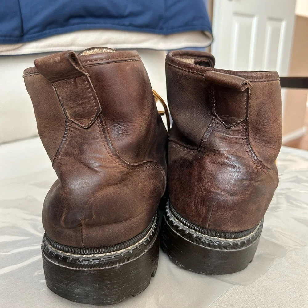 ROOTS Dark Brown Distressed Leather Boots with Shearling